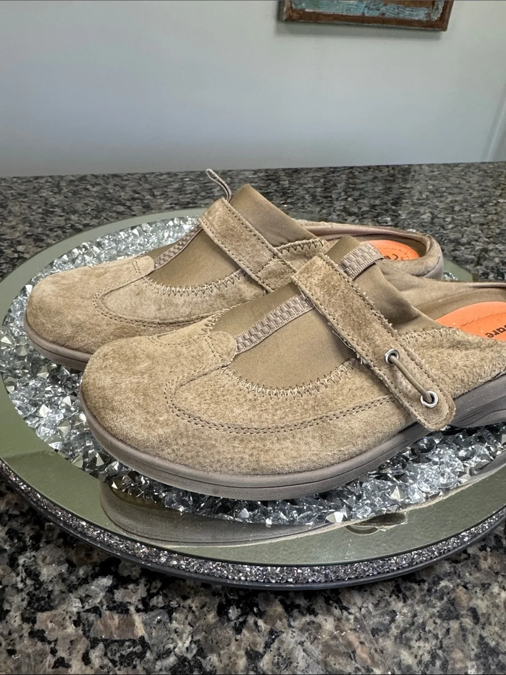 BareTraps Noella Beige Suede Slip-On Clogs mule 8.5 - 9
